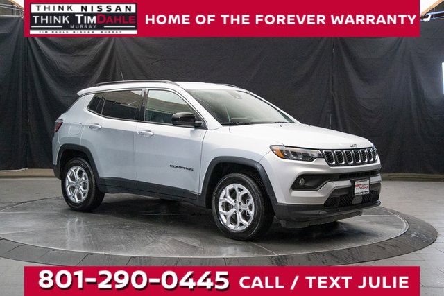 Used 2024 Jeep Compass Latitude image 1