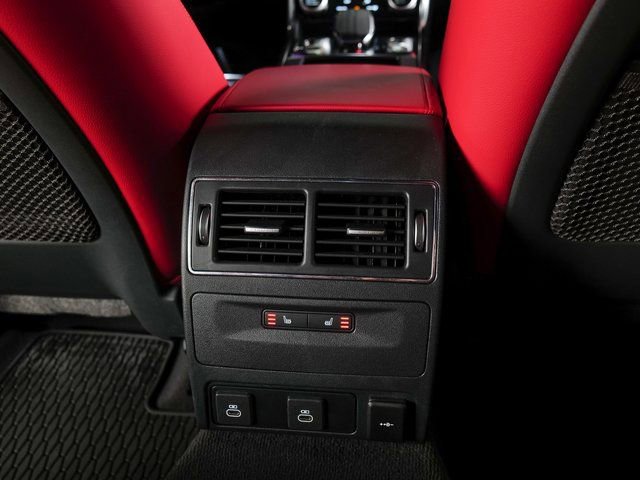 Used 2024 Jaguar XF R-Dynamic SE image 22