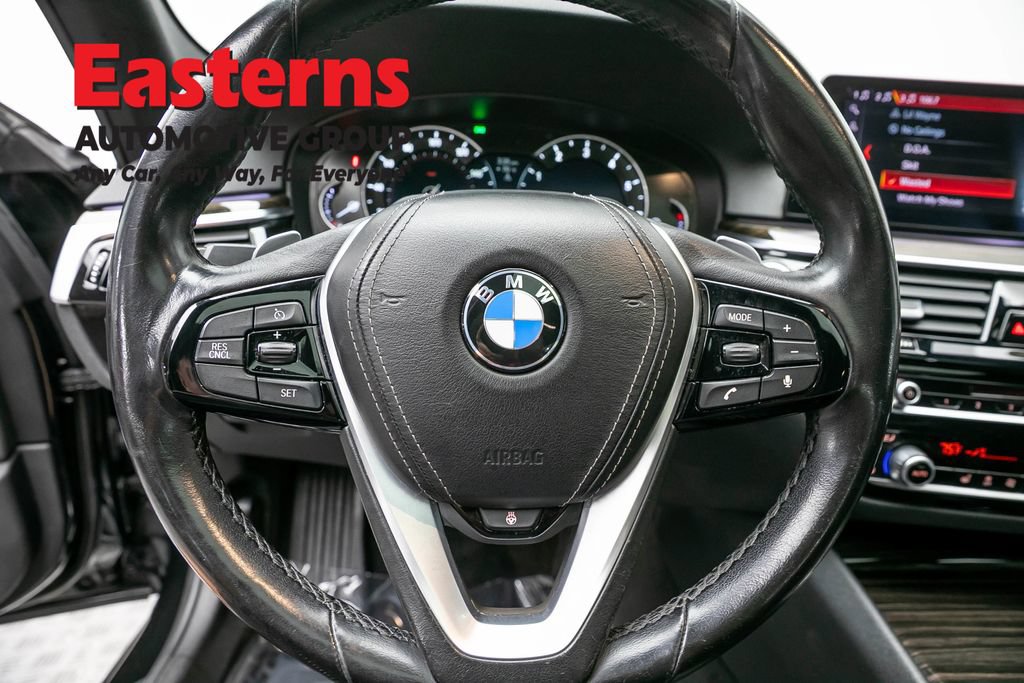 Used 2019 BMW 530i xDrive AWD/4WD image 10