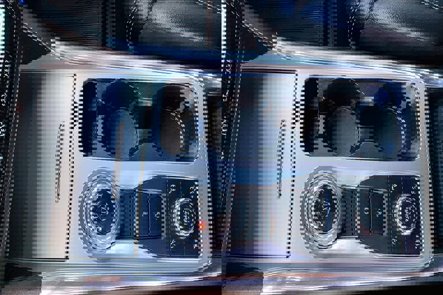 Used 2020 Ford Explorer ST w/ ST Street Pack image 20