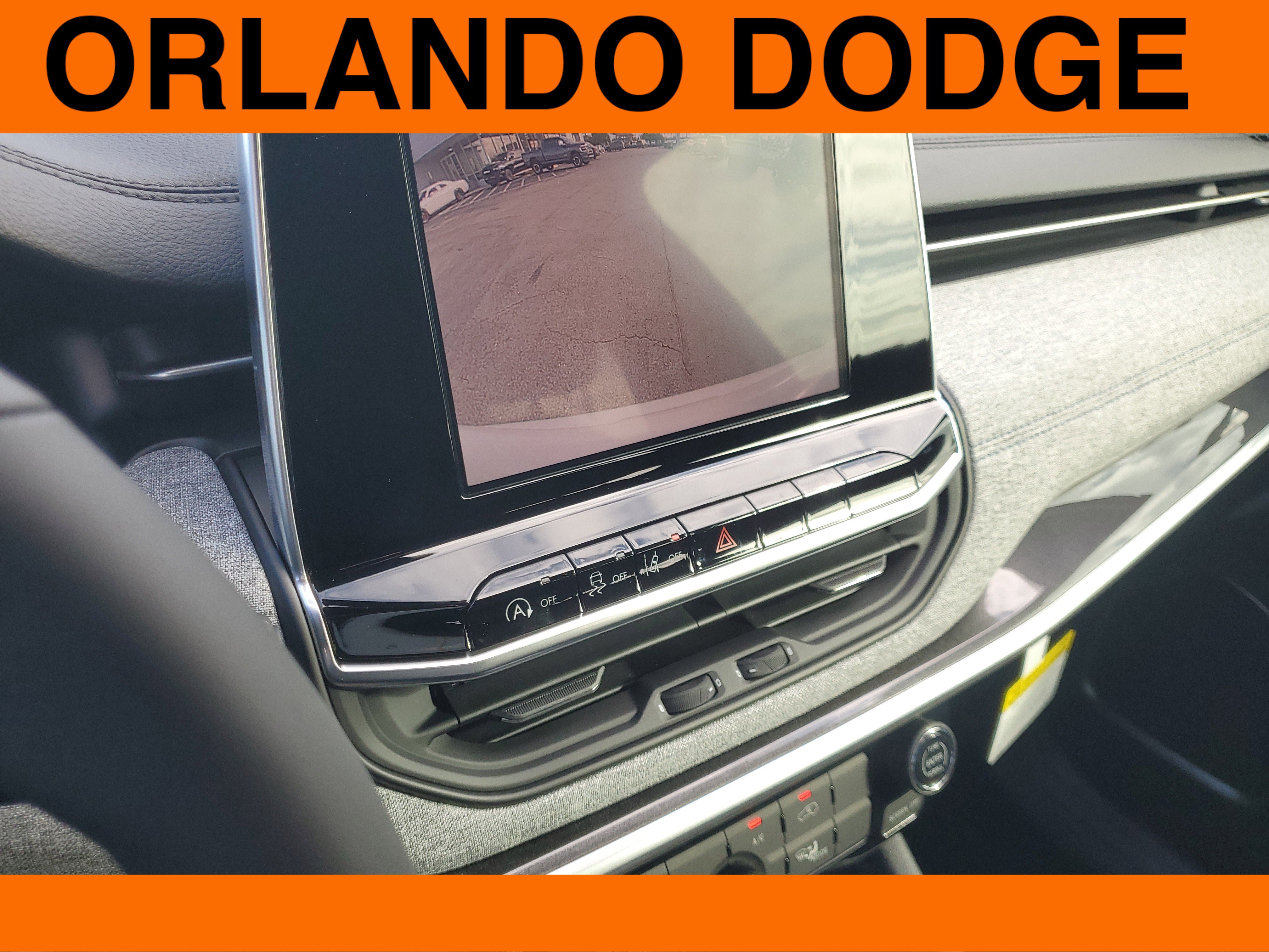 New 2026 Jeep Compass Latitude image 18