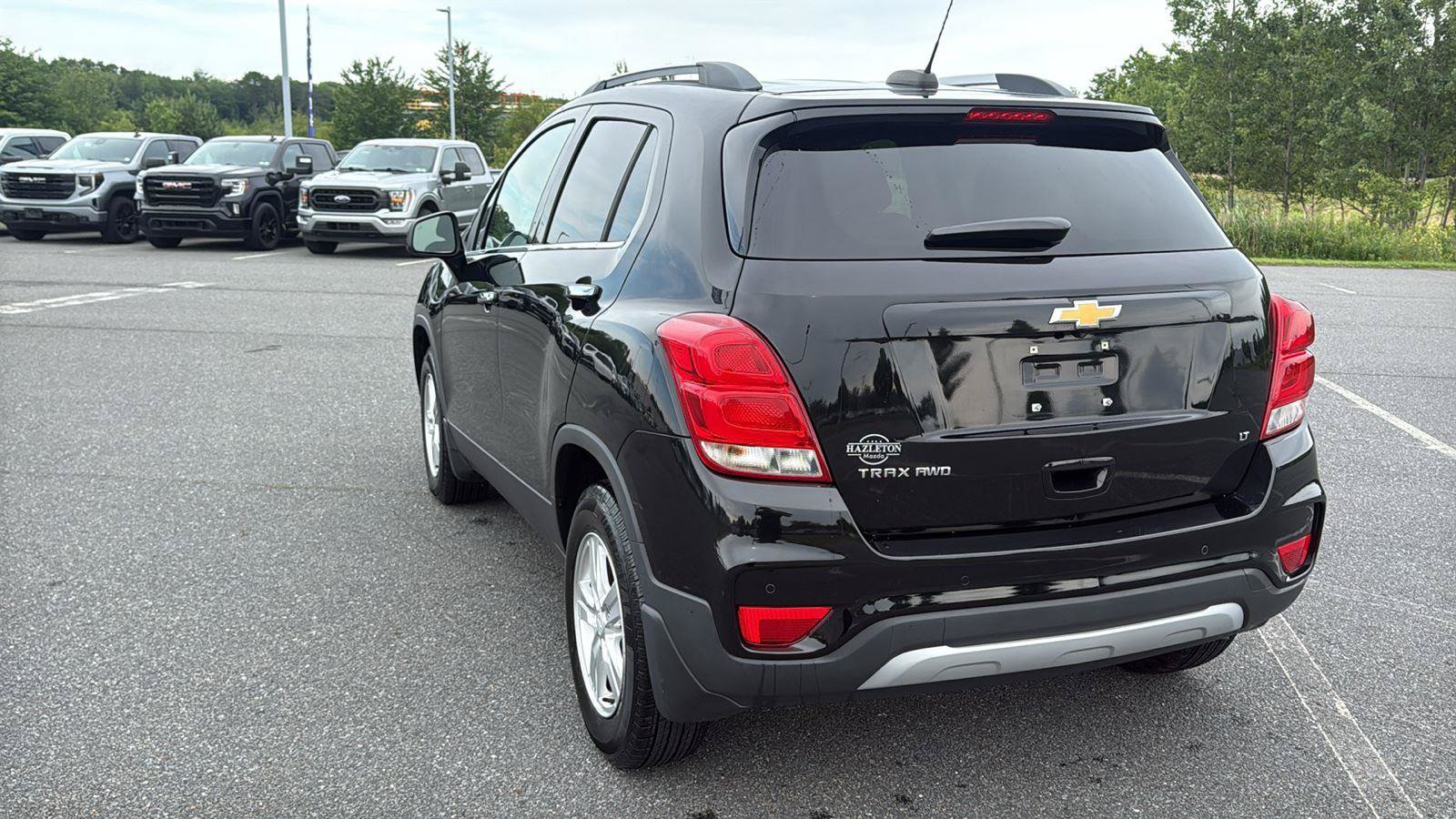 Used 2020 Chevrolet Trax LT w/ Driver Confidence Package AWD/4WD image 9