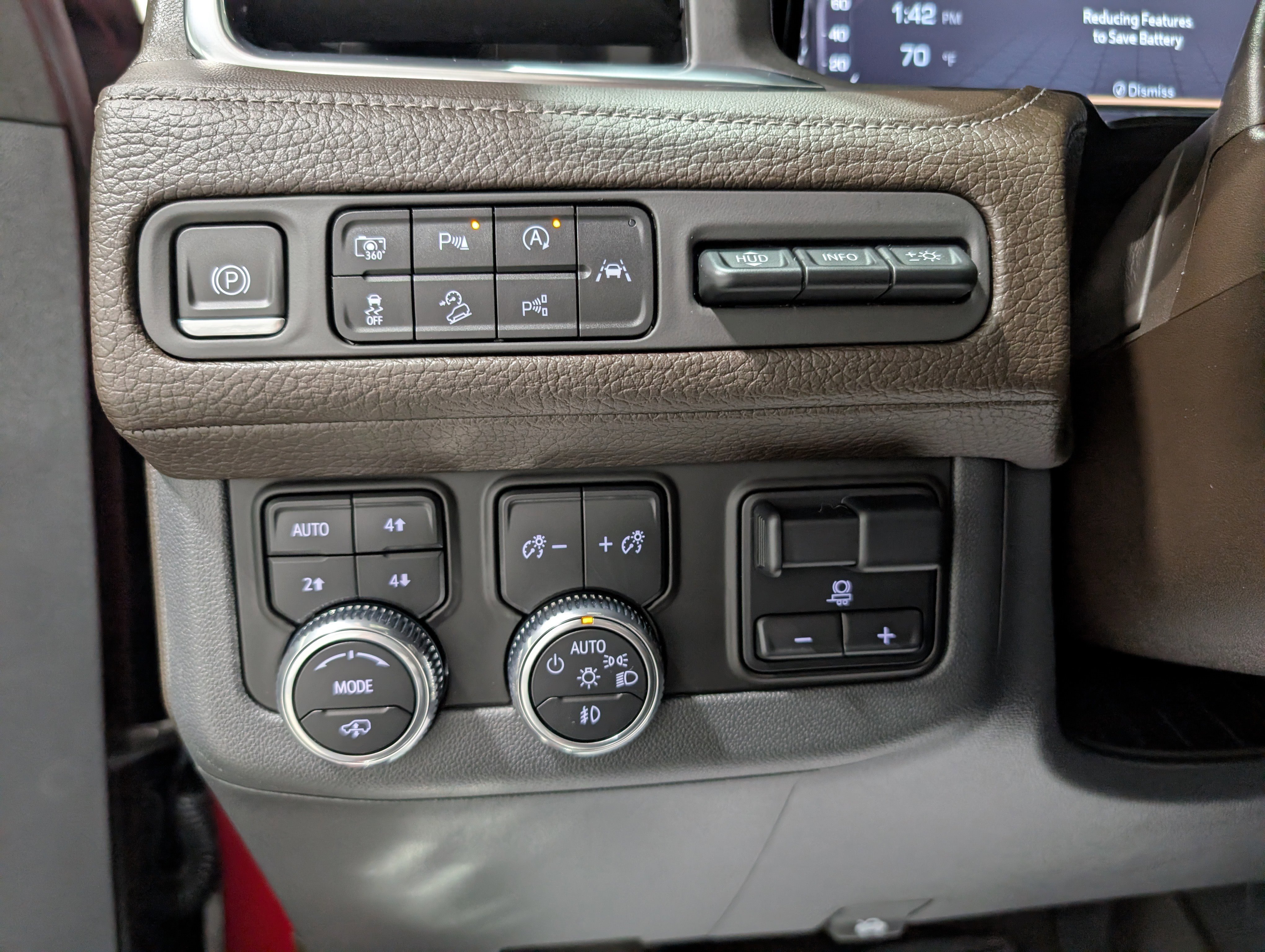 Used 2023 GMC Yukon XL Denali w/ Denali Reserve Package image 23