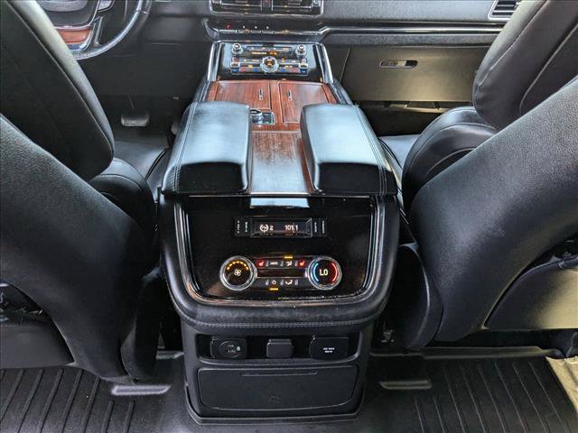 Used 2021 Lincoln Navigator L Reserve w/ Cargo Convenience Package RWD image 19