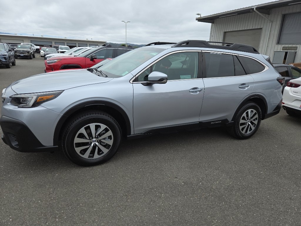 Used 2022 Subaru Outback Premium w/ Popular Package #1 AWD/4WD image 24