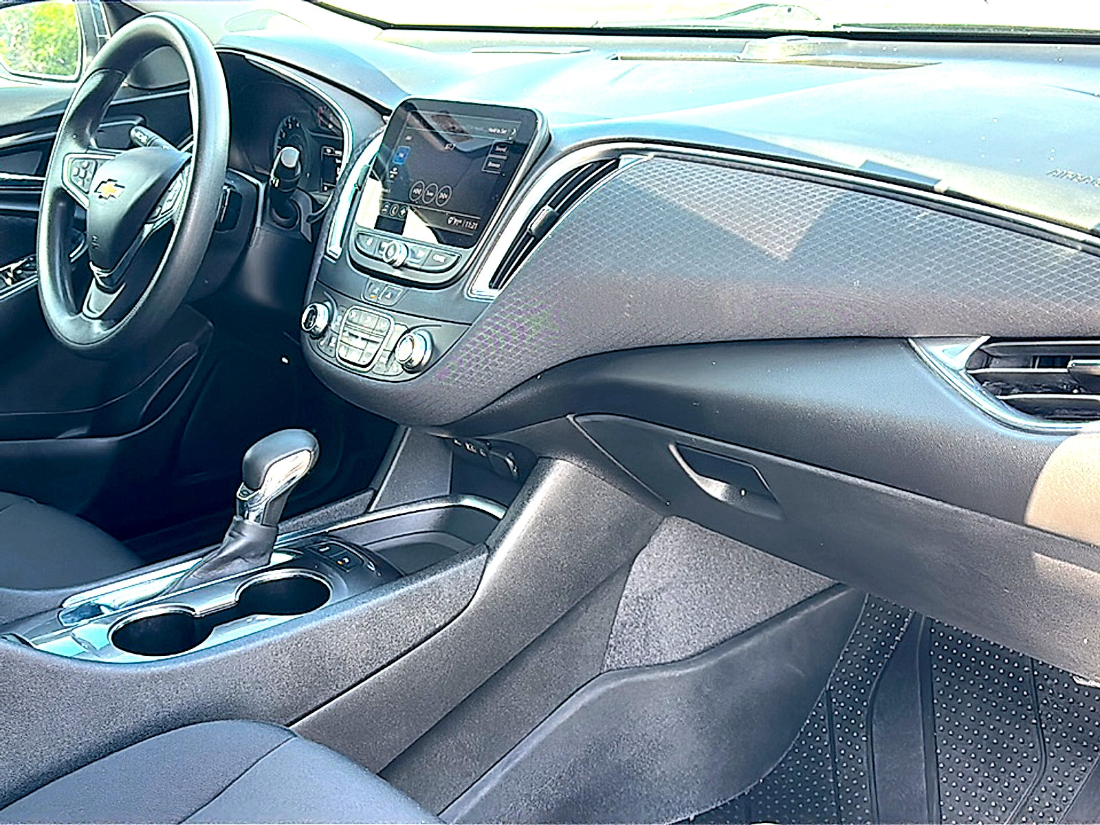 Used 2021 Chevrolet Malibu LT FWD image 21