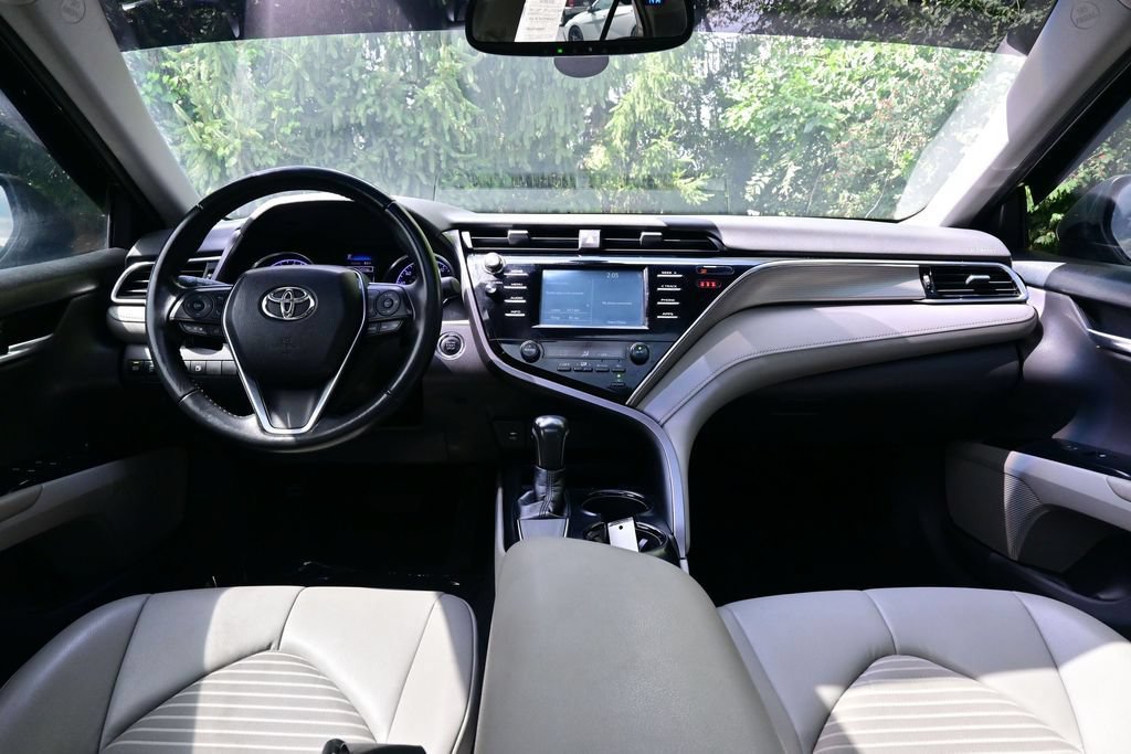 Used 2018 Toyota Camry SE w/ Moonroof Package FWD image 48
