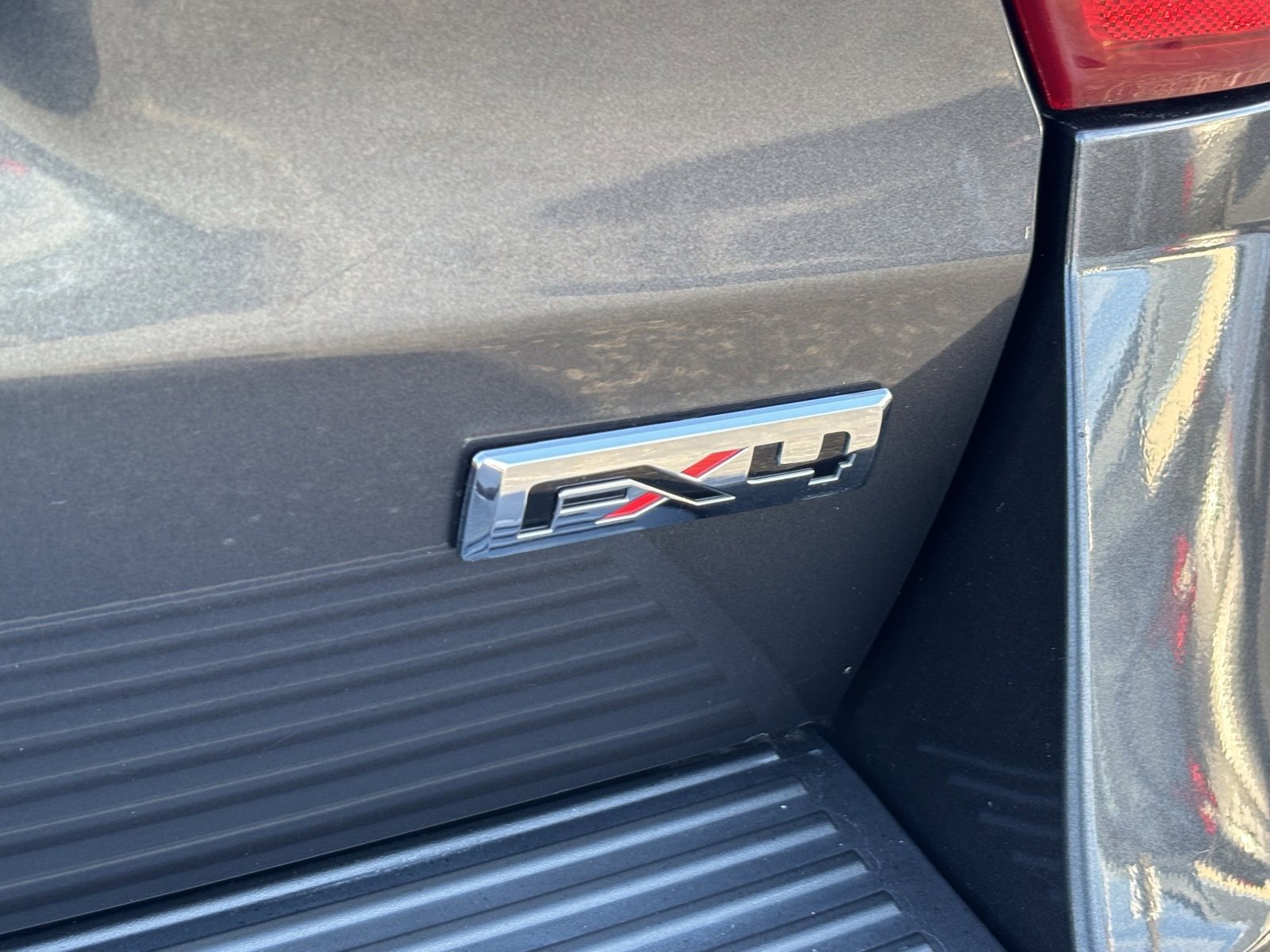 Used 2021 Ford Expedition XLT w/ FX4 Off-Road Package image 15