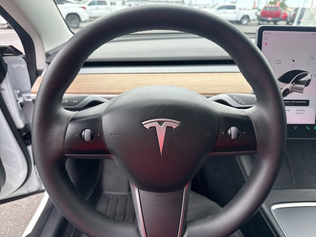 Used 2021 Tesla Model 3 Standard Range Plus RWD image 17