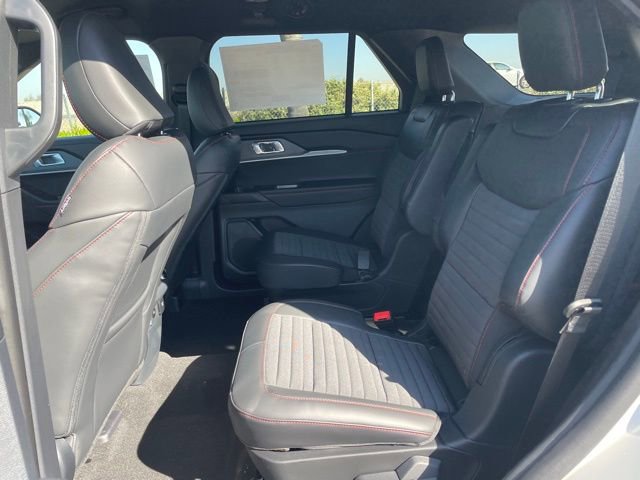 New 2026 Ford Explorer ST-Line w/ ST-Line Street Pack RWD image 22