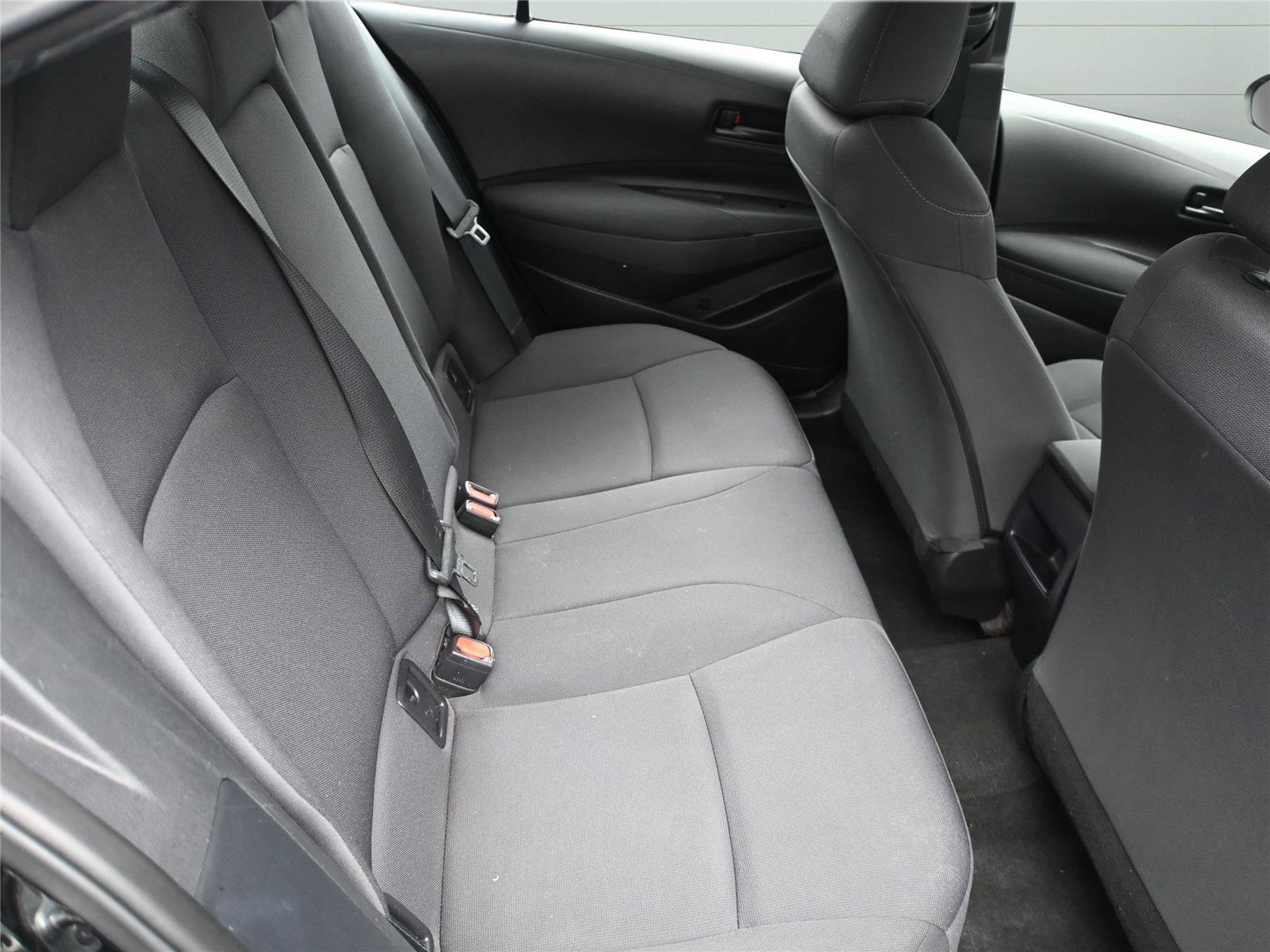 Used 2022 Toyota Corolla LE image 12