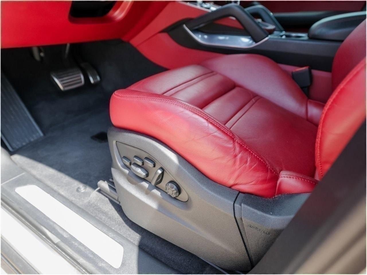 Certified 2022 Porsche Cayenne Turbo image 14