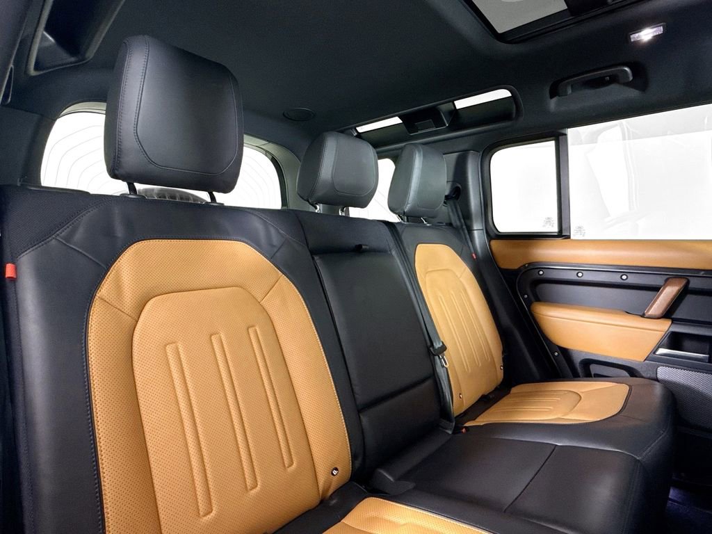 Used 2023 Land Rover Defender 110 X image 15