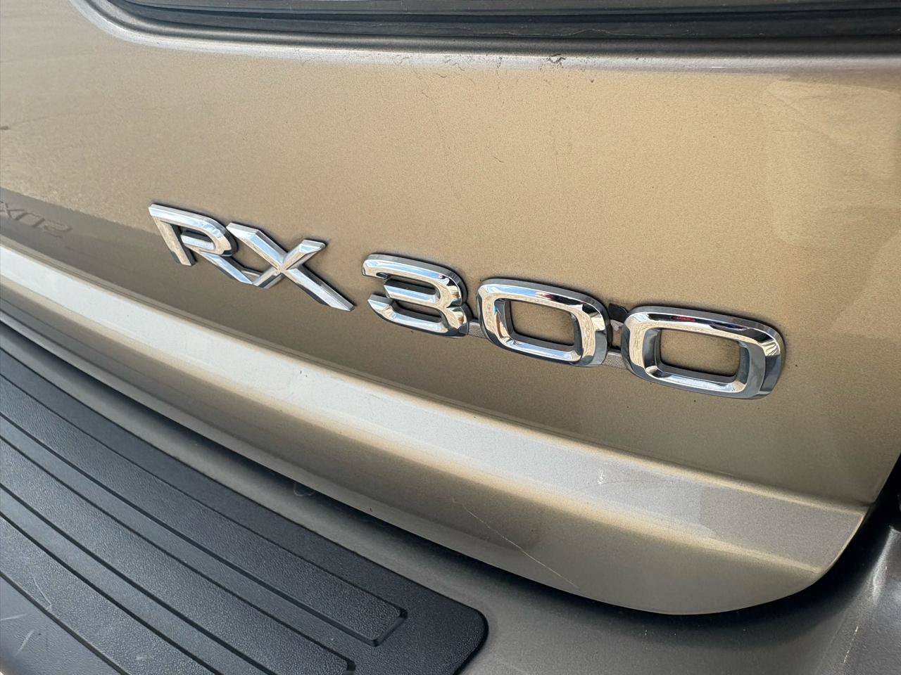Used 2003 Lexus RX 300 2WD image 12