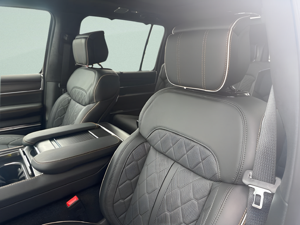 New 2026 Jeep Grand Wagoneer L Summit AWD/4WD image 23