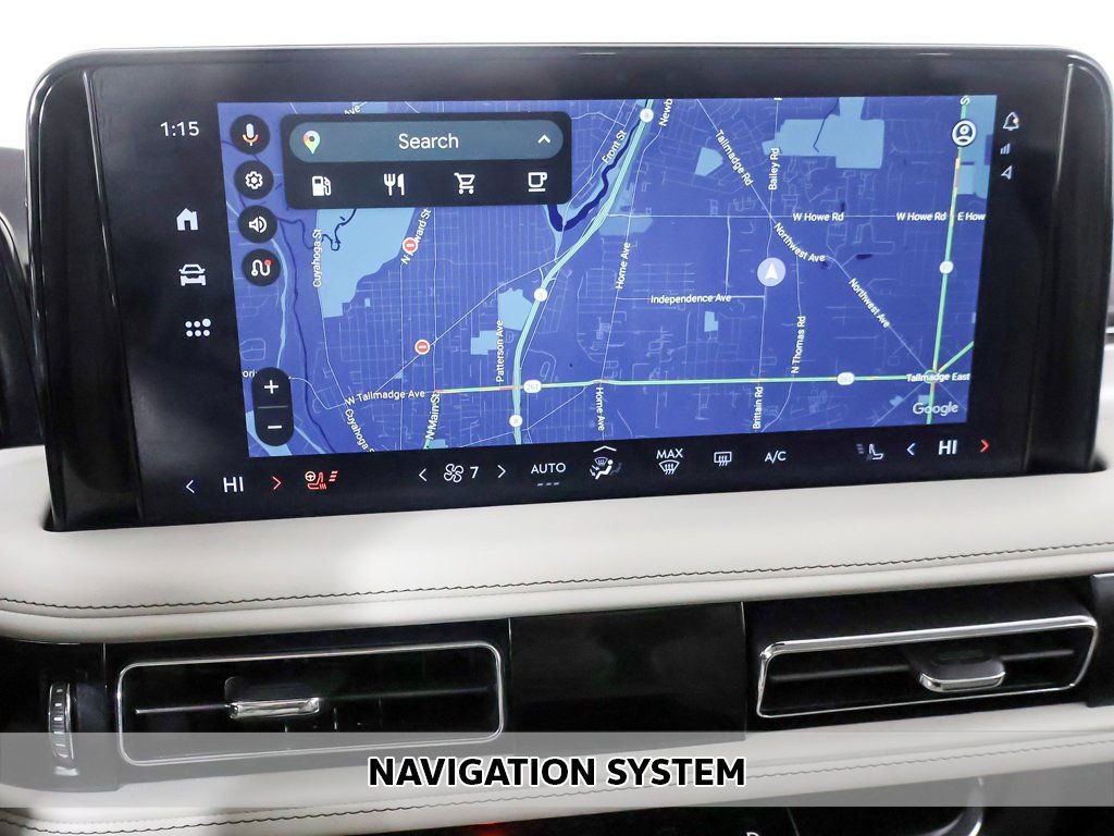 Used 2025 Lincoln Aviator Reserve w/ Illumination Package image 3