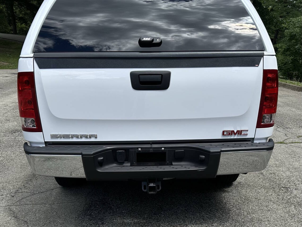 Used 2007 GMC Sierra 1500 W/T w/ Work Truck Preferred Package AWD/4WD image 6