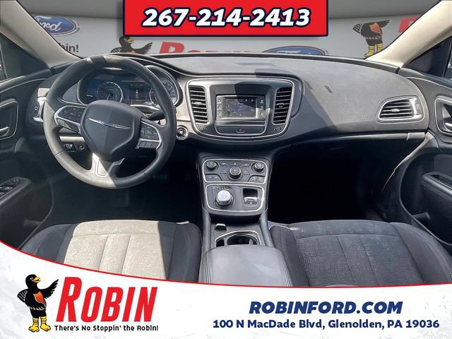 Used 2016 Chrysler 200 Limited FWD image 9