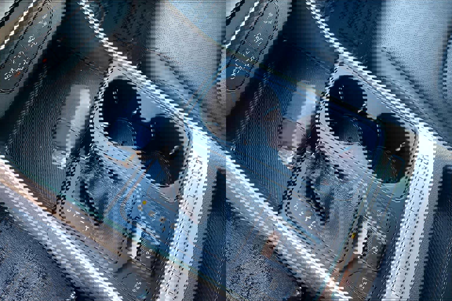 Used 2025 Kia Carnival image 13