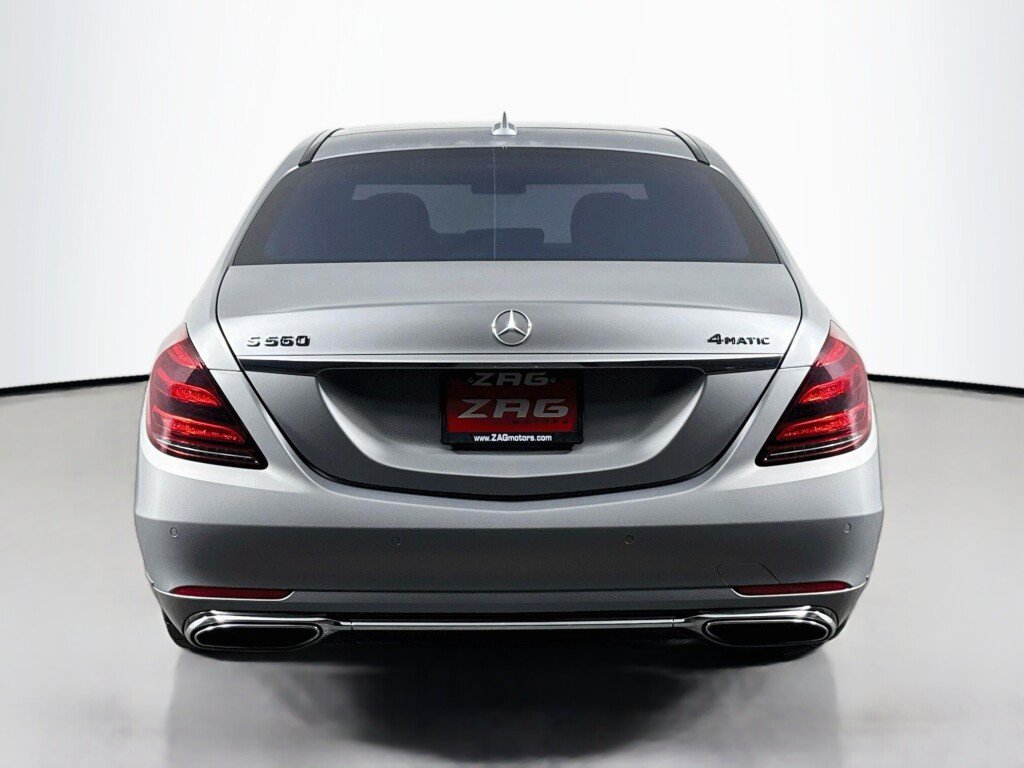 Used 2018 Mercedes-Benz S 560 4MATIC Sedan image 4