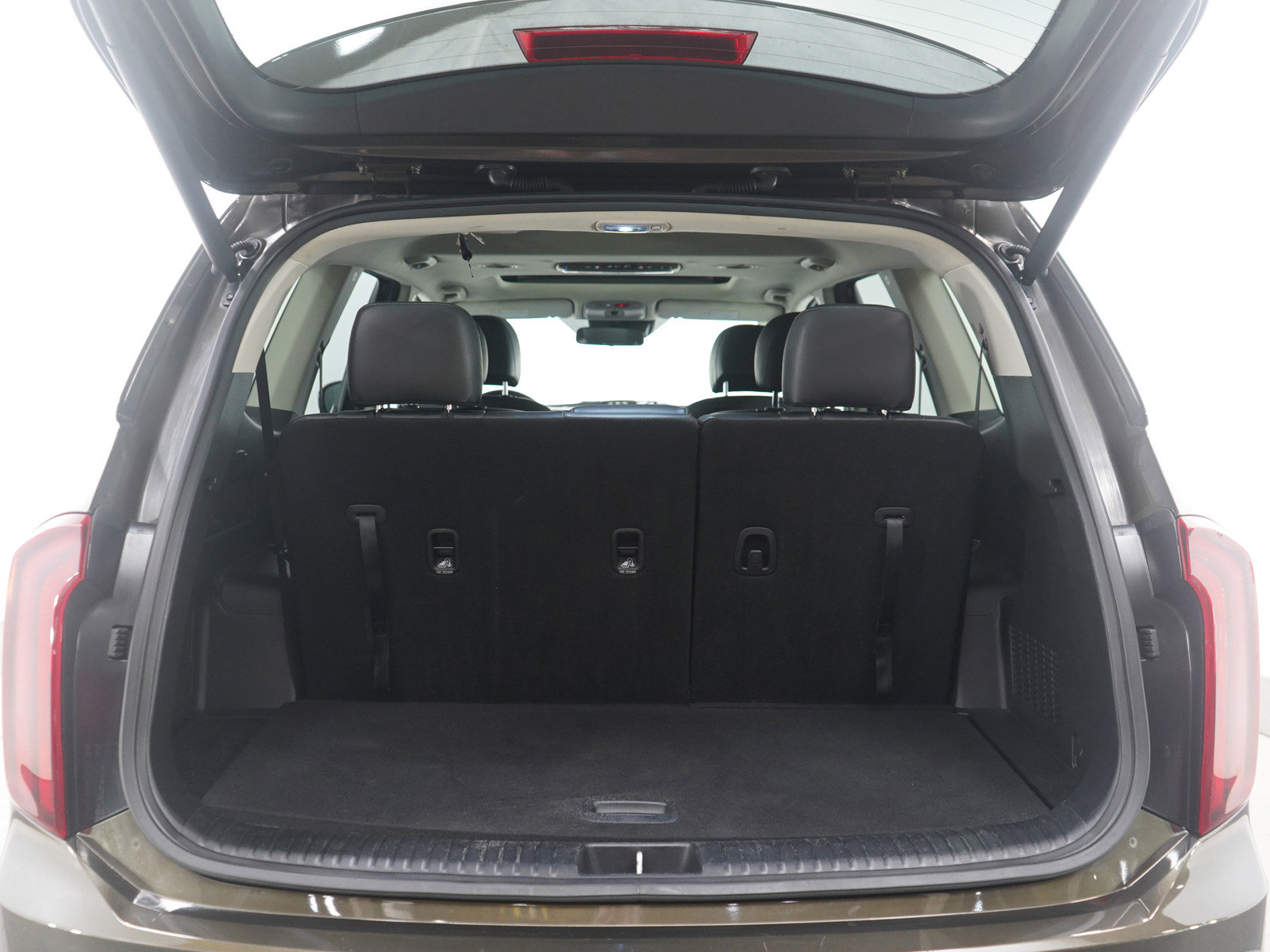 Used 2025 Kia Telluride S image 19