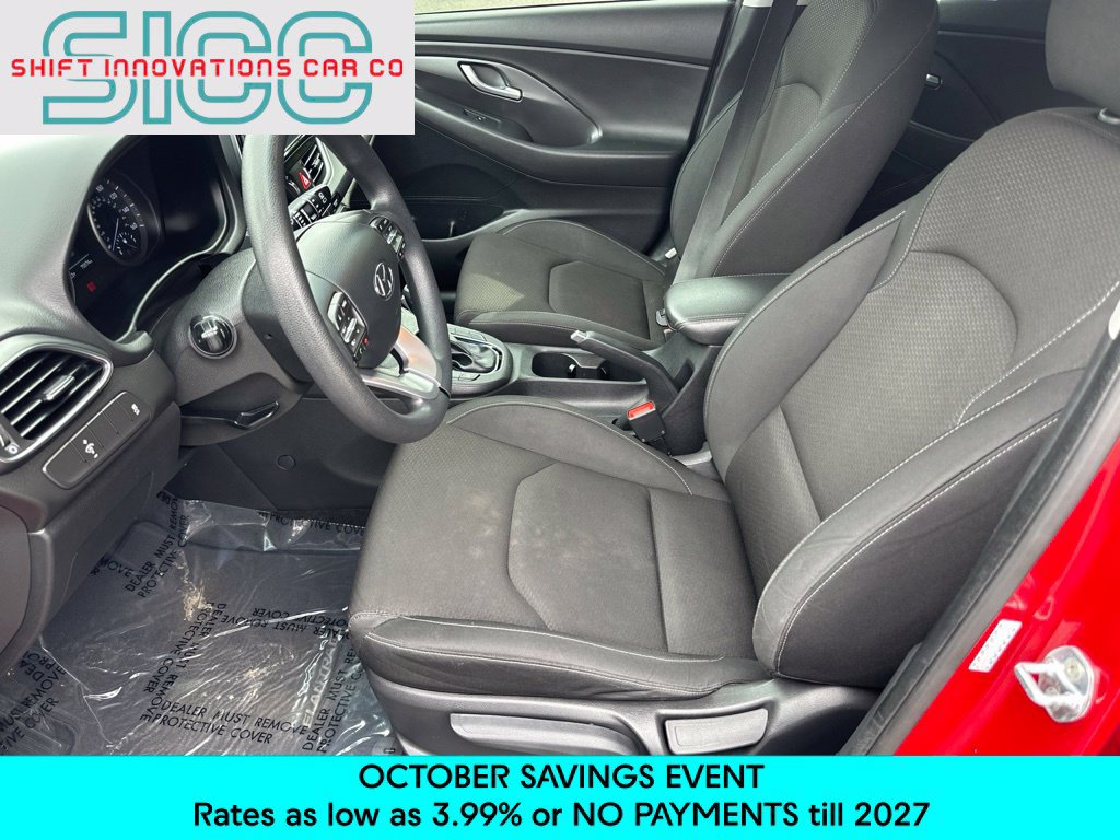 Used 2018 Hyundai Elantra GT FWD image 11