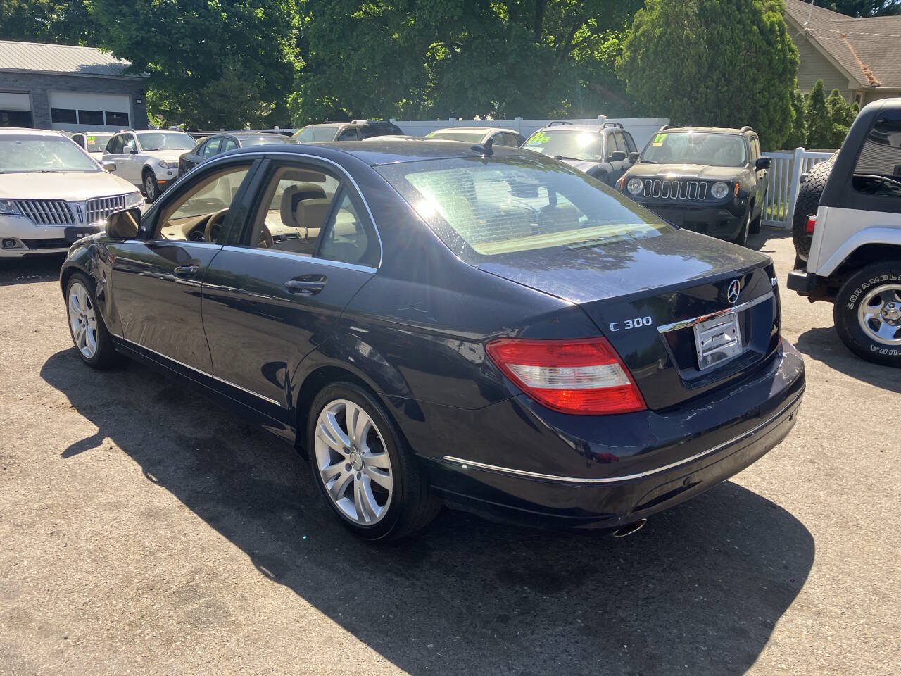 Used 2008 Mercedes-Benz C 300 4MATIC Sedan image 9