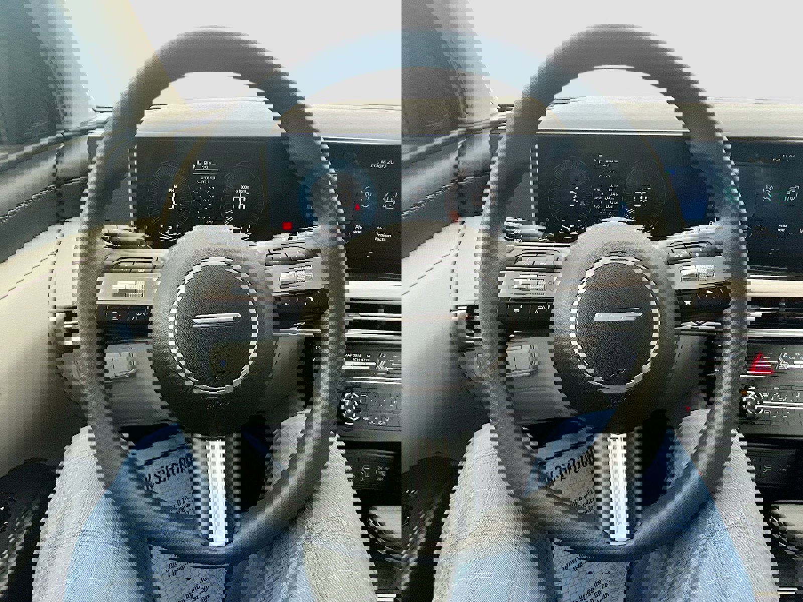 Used 2025 Hyundai Tucson SE image 11