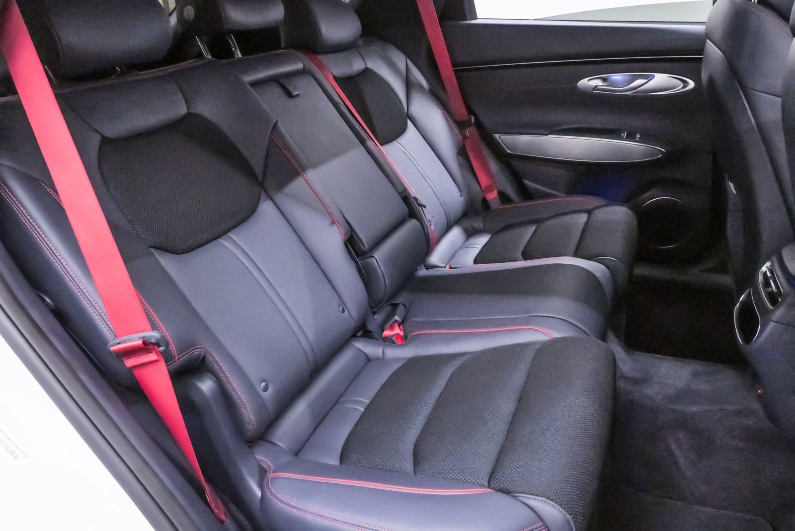 Certified 2025 Genesis GV70 3.5T Sport image 12