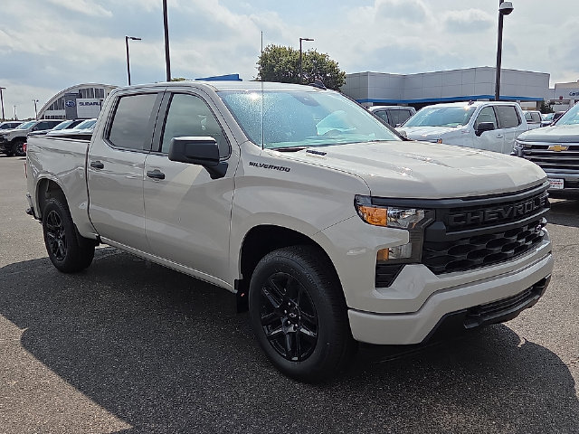 New 2026 Chevrolet Silverado 1500 Custom w/ LPO, Dark Essentials Package RWD image 5