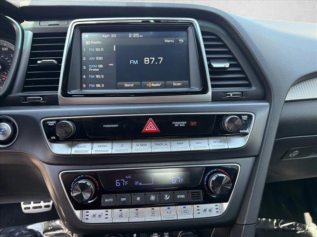 Used 2019 Hyundai Sonata Limited FWD image 17