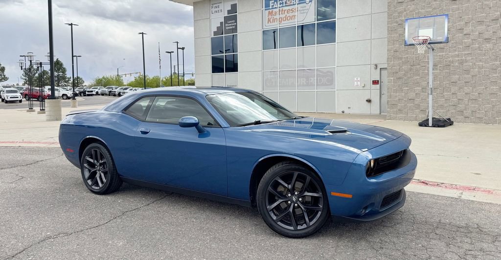 Used 2021 Dodge Challenger SXT w/ Blacktop Package RWD image 2