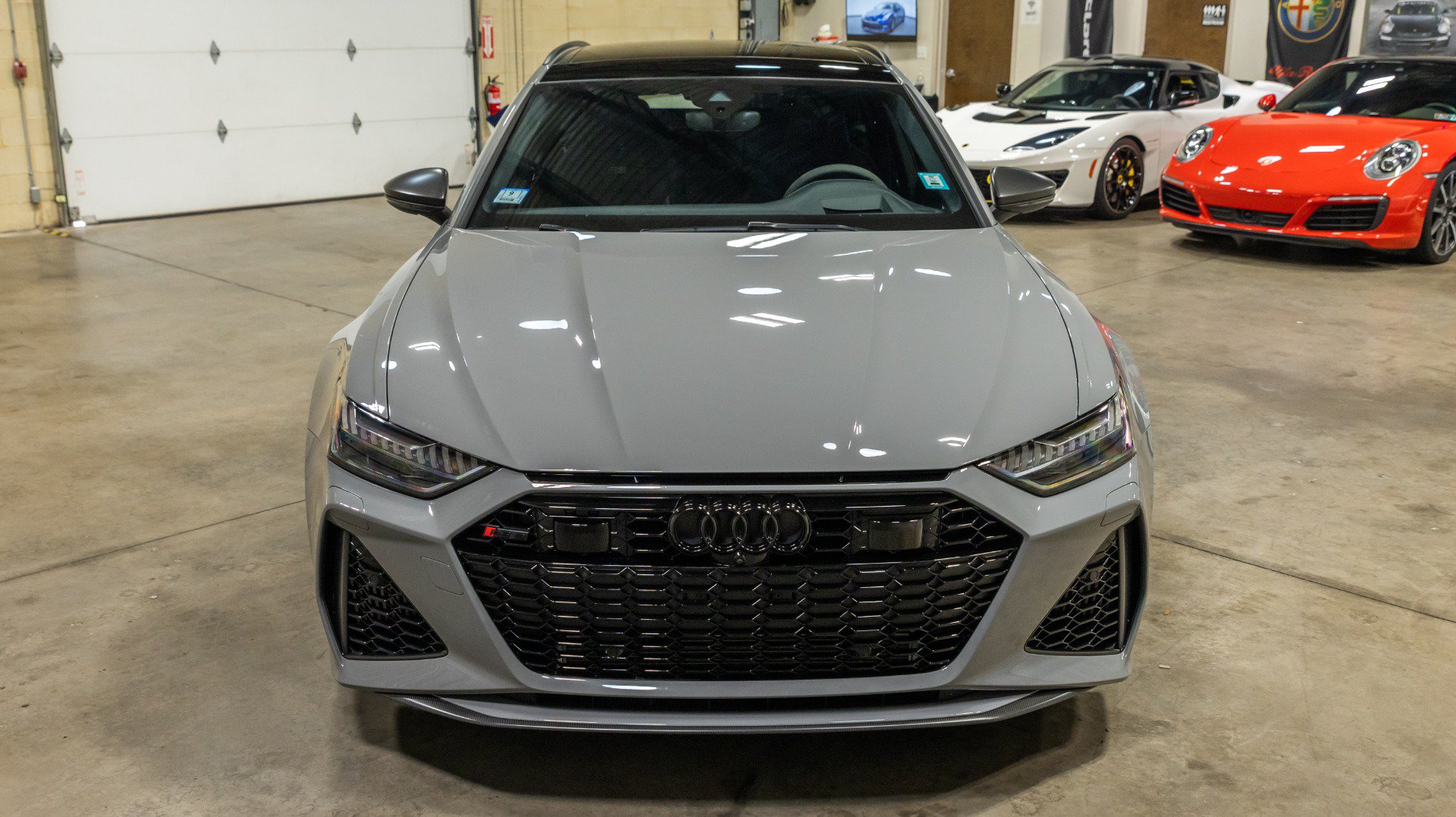 Used 2024 Audi RS 6 performance AWD/4WD image 9