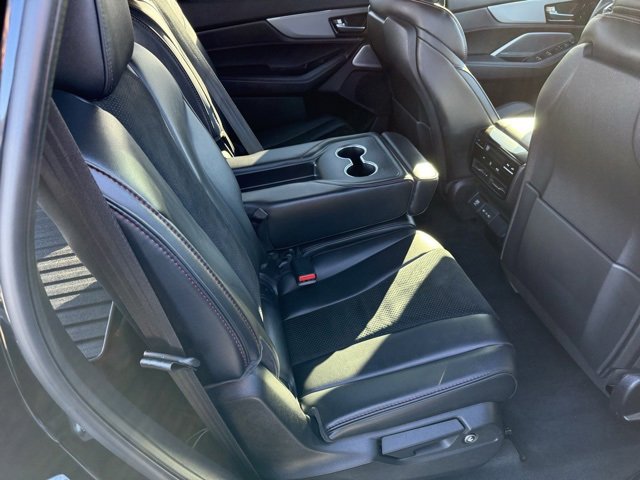 Used 2025 Acura MDX A-Spec image 25