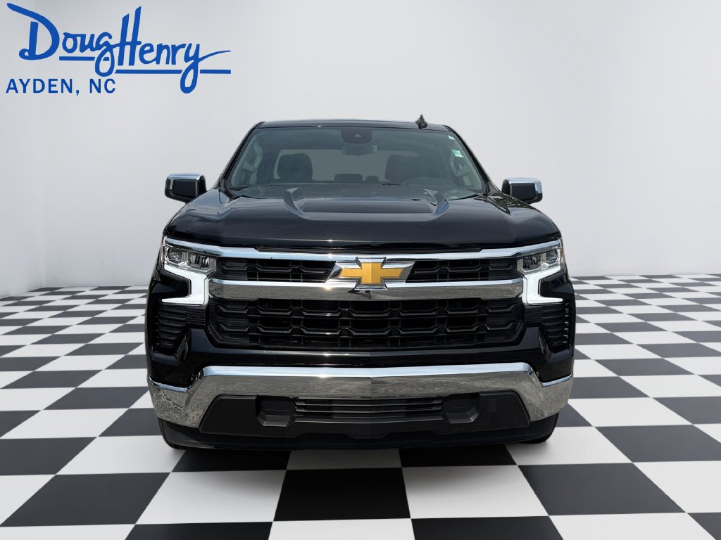 Used 2025 Chevrolet Silverado 1500 LT RWD image 8