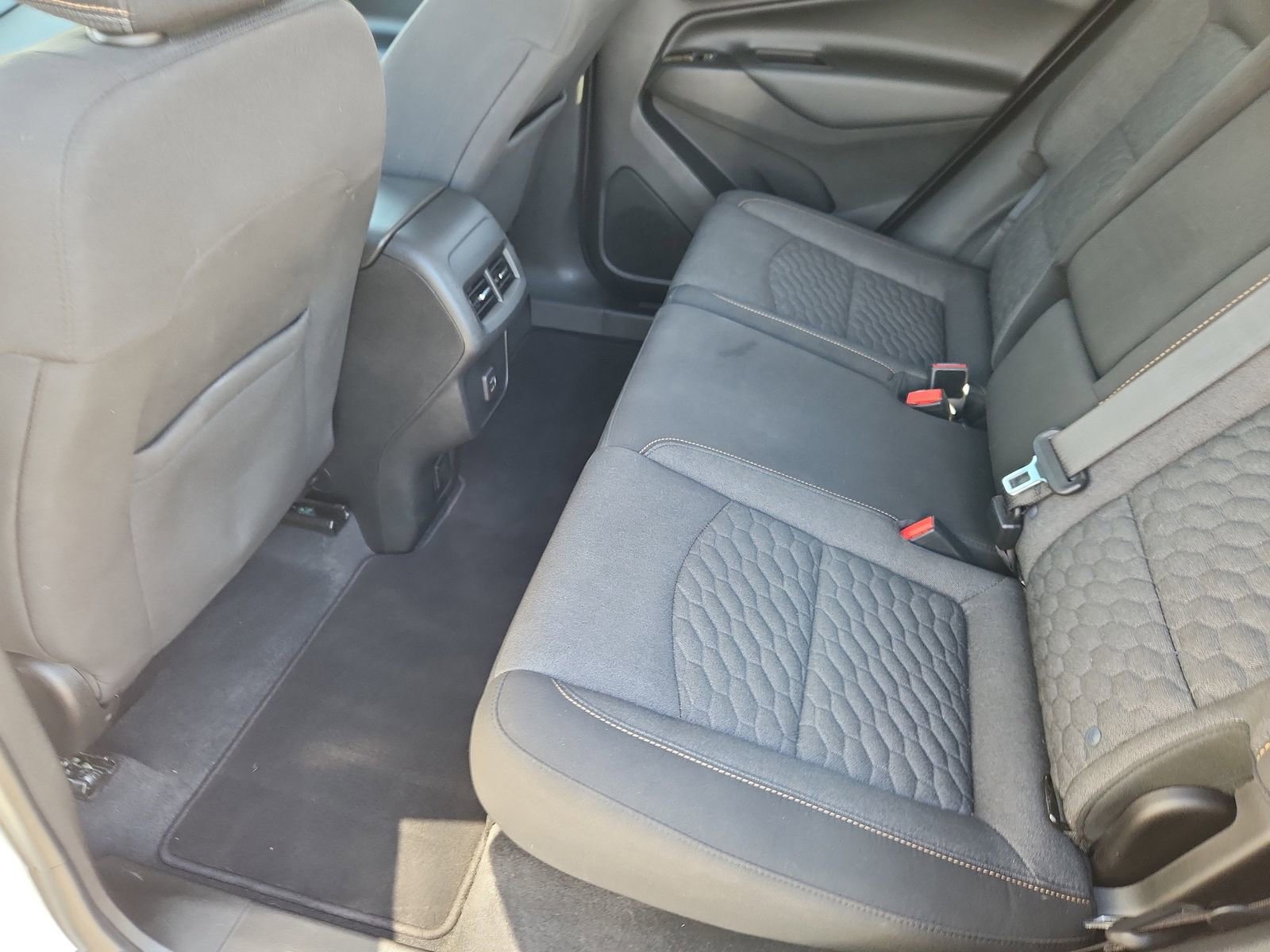 Used 2019 Chevrolet Equinox LT image 9