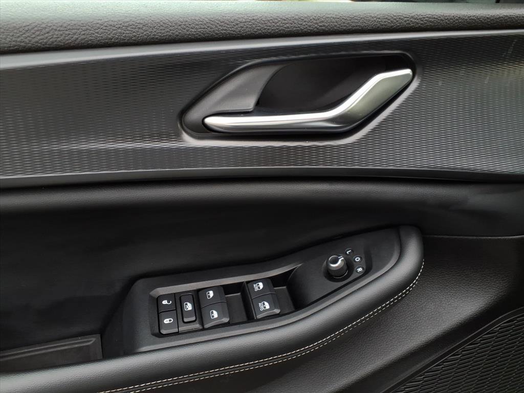 Used 2024 Jeep Grand Cherokee L Laredo image 15