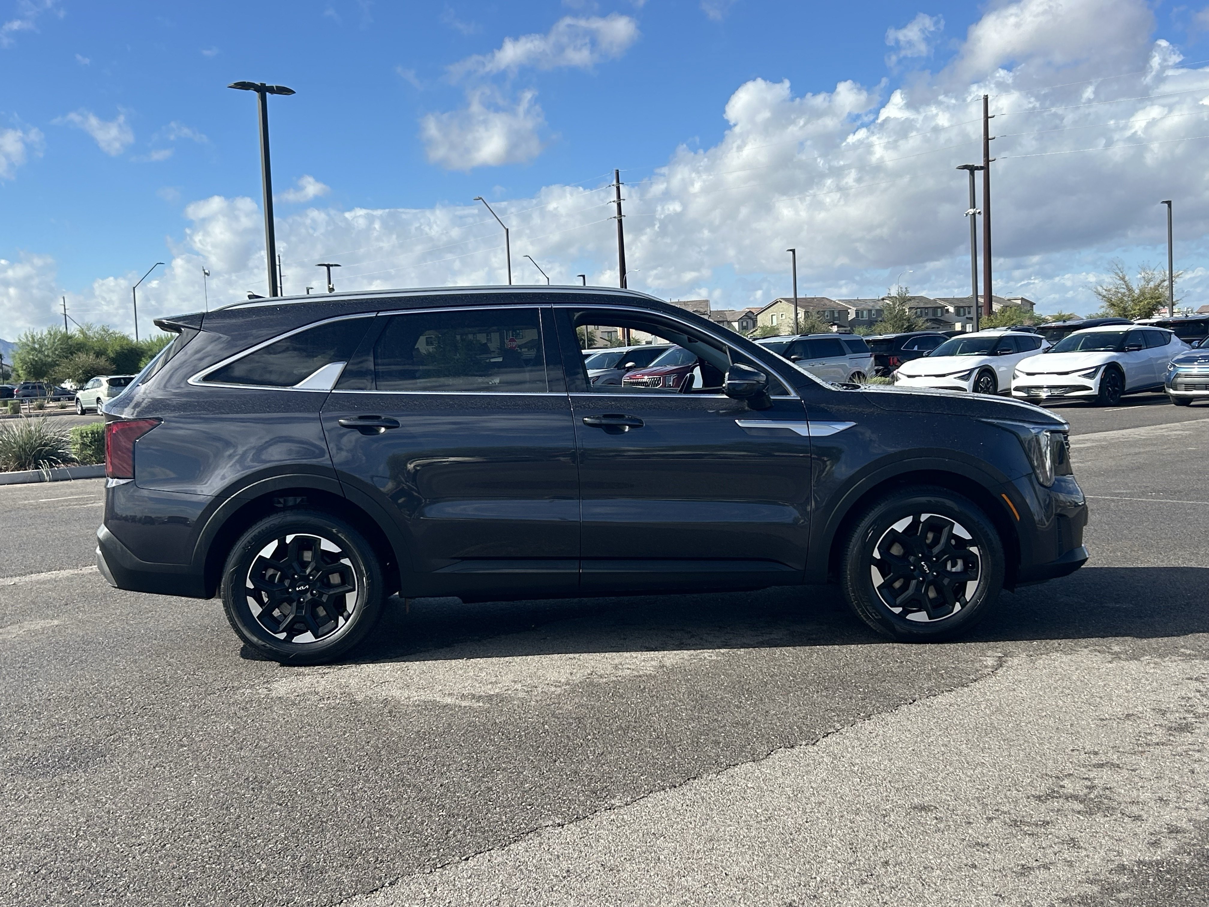 Certified 2026 Kia Sorento S FWD image 6
