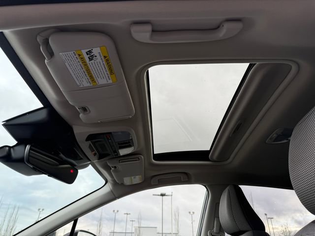 Used 2024 Subaru Crosstrek 2.0i Premium image 29