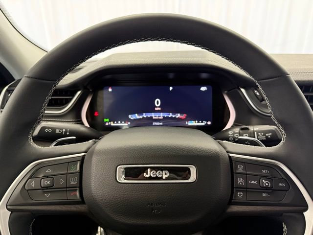 Used 2023 Jeep Grand Cherokee L Limited image 6