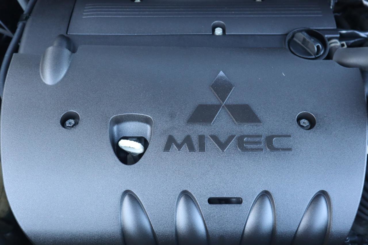 Used 2015 Mitsubishi Outlander Sport SE image 33