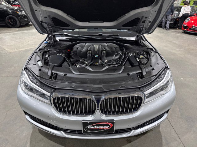 Used 2016 BMW 750i xDrive image 18