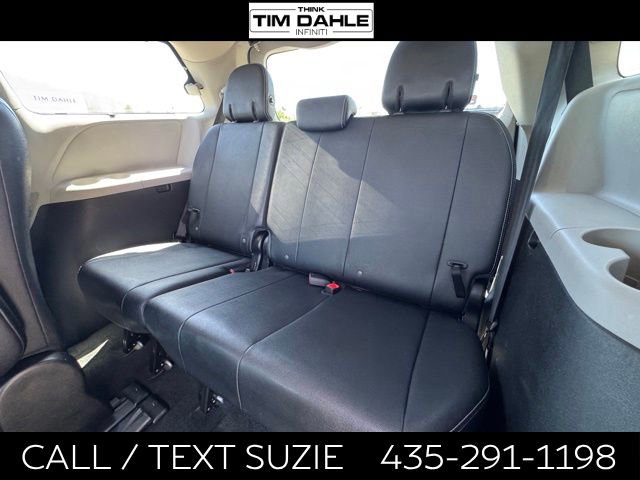 Used 2015 Toyota Sienna SE w/ SE Preferred Package FWD image 18