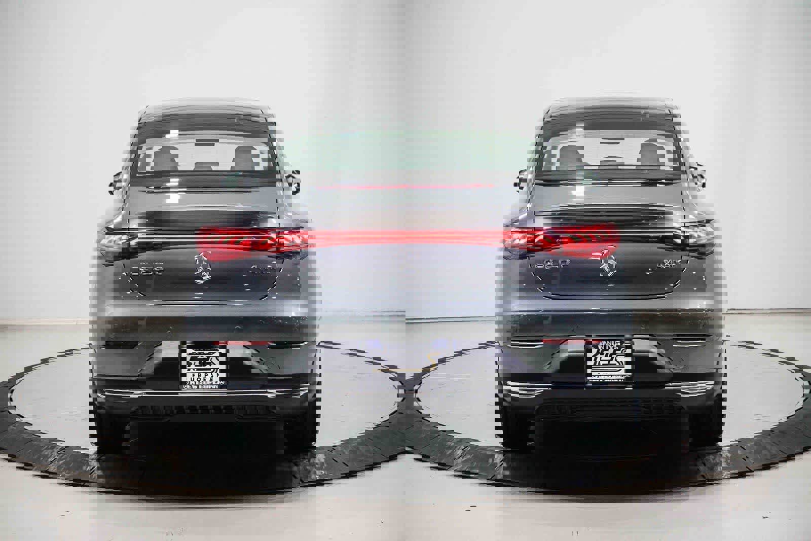 Certified 2023 Mercedes-Benz EQE 500 4MATIC Sedan image 3