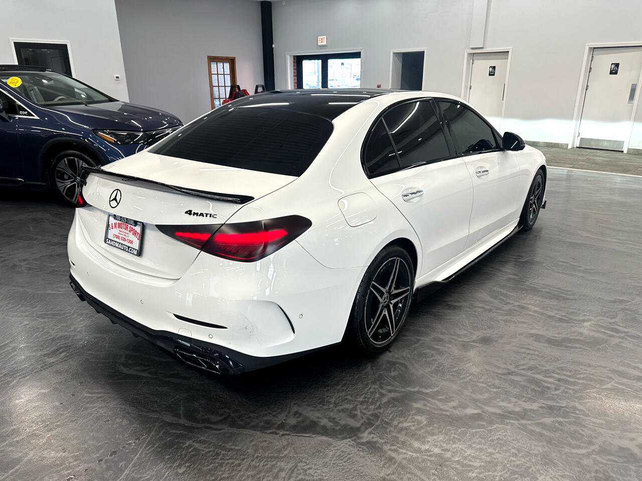 Used 2022 Mercedes-Benz C 300 4MATIC Sedan image 5