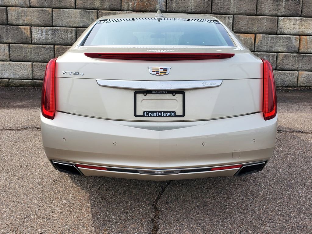 Used 2016 Cadillac XTS Luxury image 4