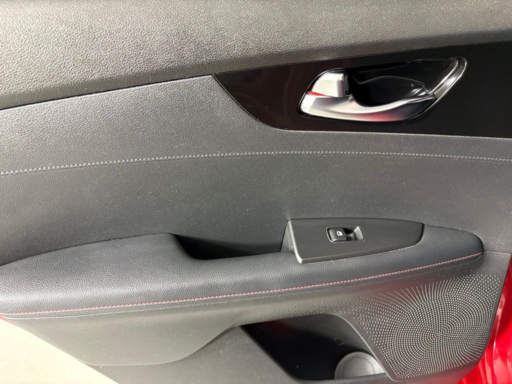 Used 2022 Kia Forte GT w/ GT Technology Package FWD image 36