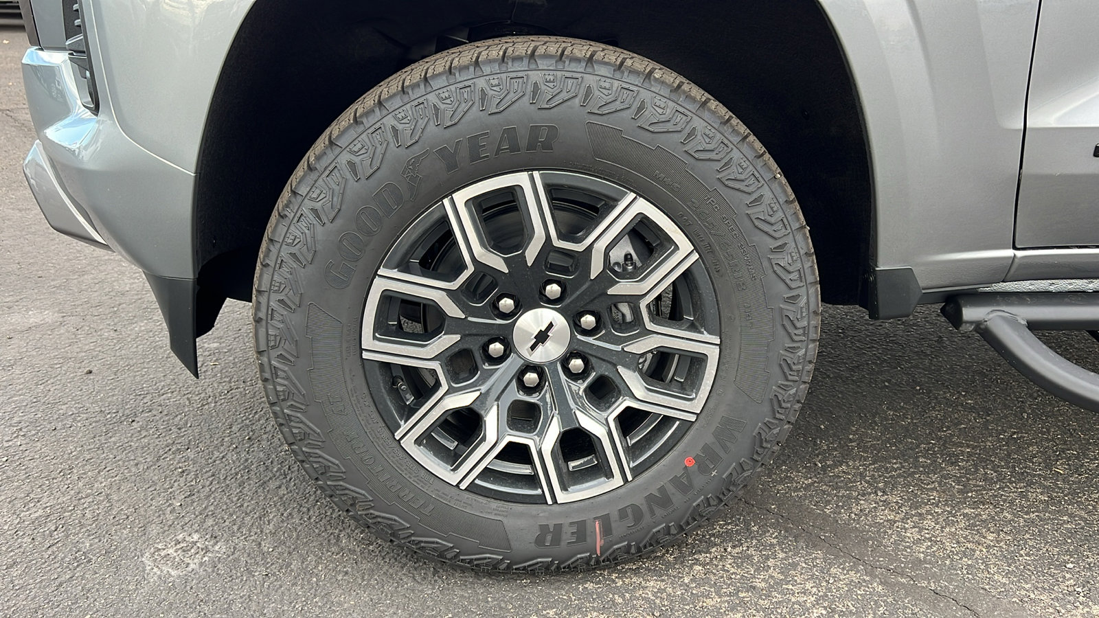 New 2026 Chevrolet Colorado Z71 w/ Technology Package image 11