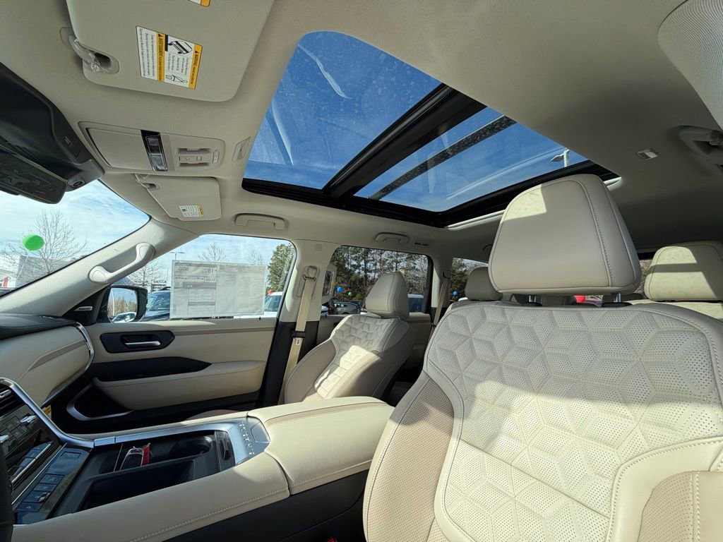 New 2026 Nissan Armada Platinum image 24