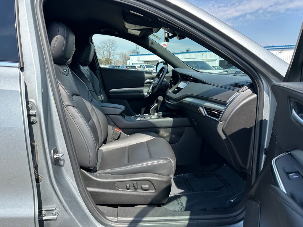 Certified 2023 Cadillac XT4 Premium Luxury image 19